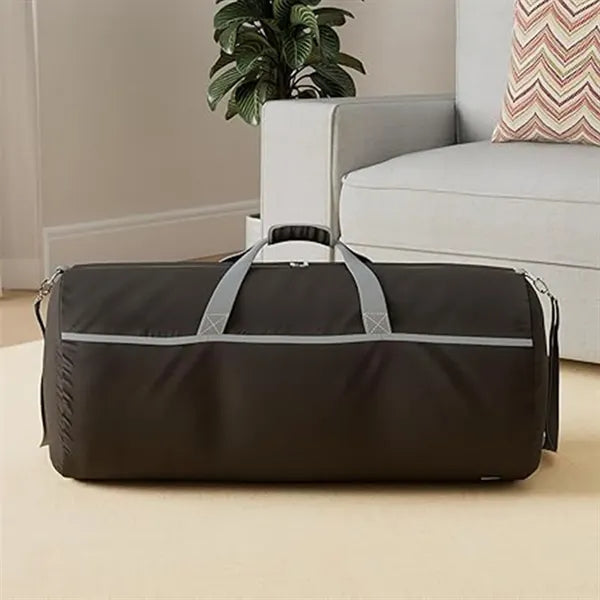 Lightweight Large Duffel Bag With Multiple Zippered Pockets