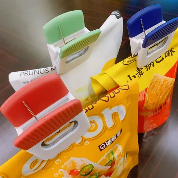 2 in 1 Magnetic Sealing Clip Bottle Opener