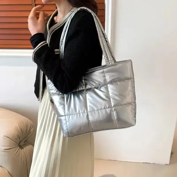 Fashionable Messenger Bag
