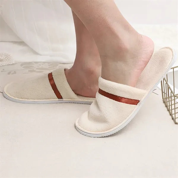 Disposable Thickened Soft Coral Fleece Closed-Toe Slippers