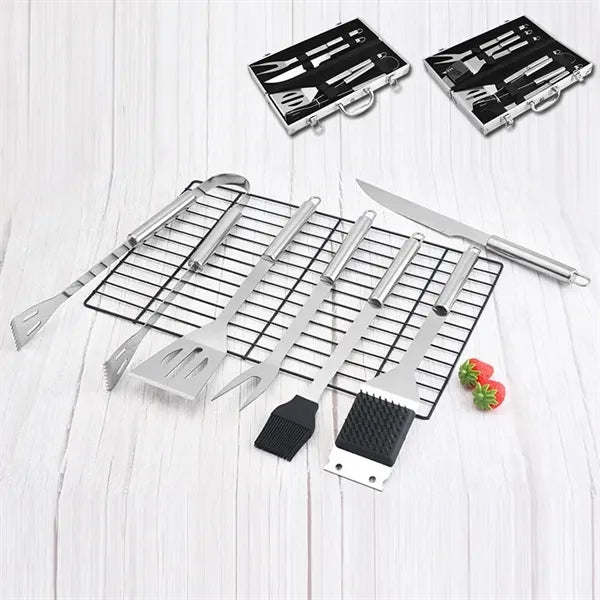 Outdoor barbecue tool set