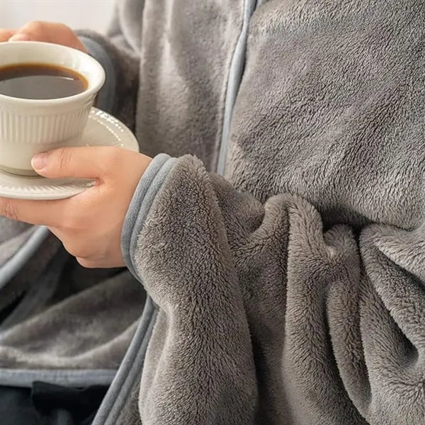 MOQ Shawl Blanket Pillow 2-in-1 with Sleeves