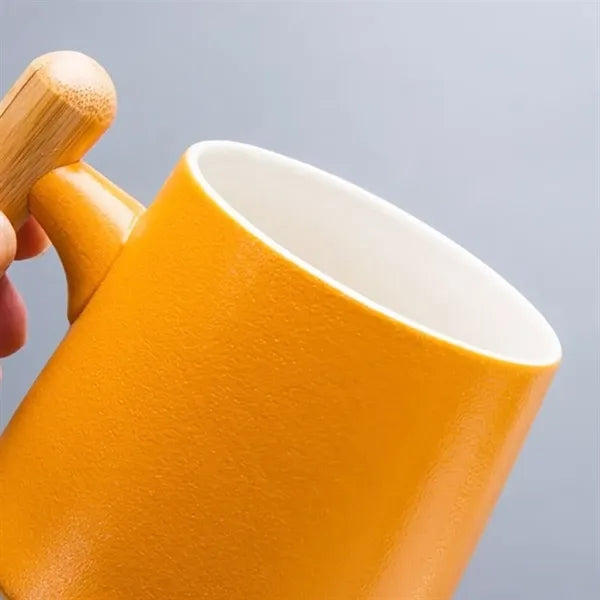 11 oz. Ceramic Tea Infuser Mug with Wood-Look Handle