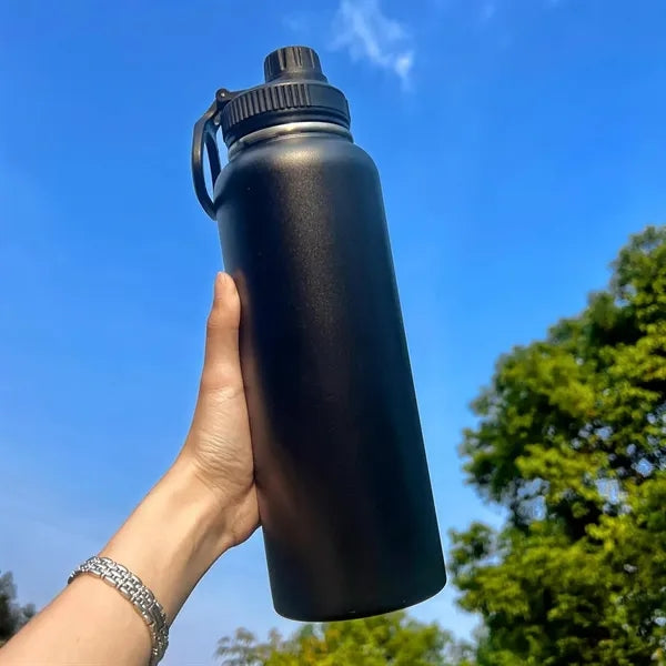 Cross-border stainless steel handheld car thermos cup.
