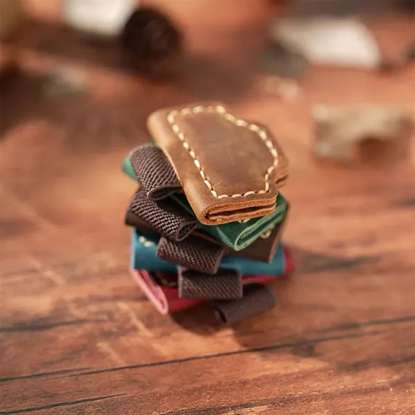 Leather Magnetic Bookmark With Pen Holder Design For Reading