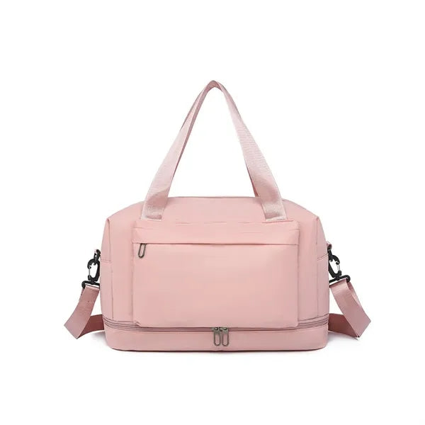 Gym bag with separate wet and dry compartments