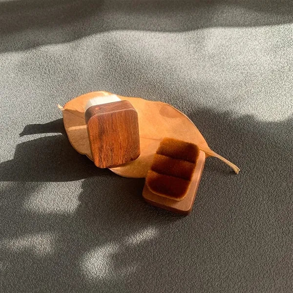 Bamboo & Green Sandalwood Brush