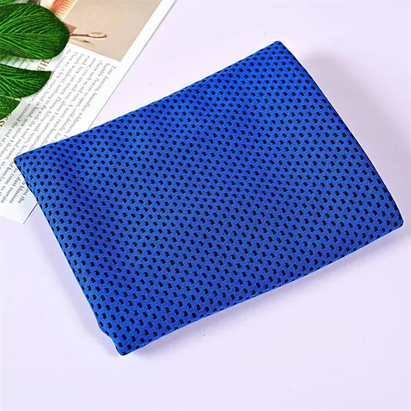 Breathable Chilly Towel with carry bottle for Sports