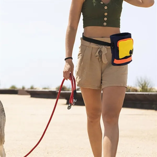Multi-Functional Pet Training Crossbody Bag for Snacks
