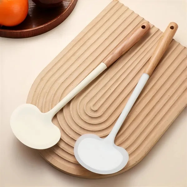 Heatproof Silicone Cooking Spatula Comfortable Grip