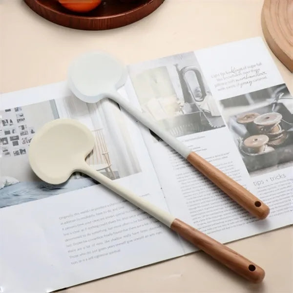 Heatproof Silicone Cooking Spatula Comfortable Grip