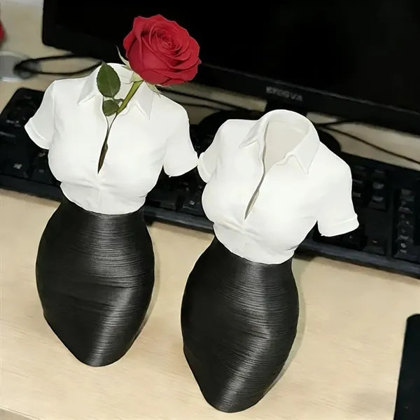 3D Lady's Clothing Decorative Figurine