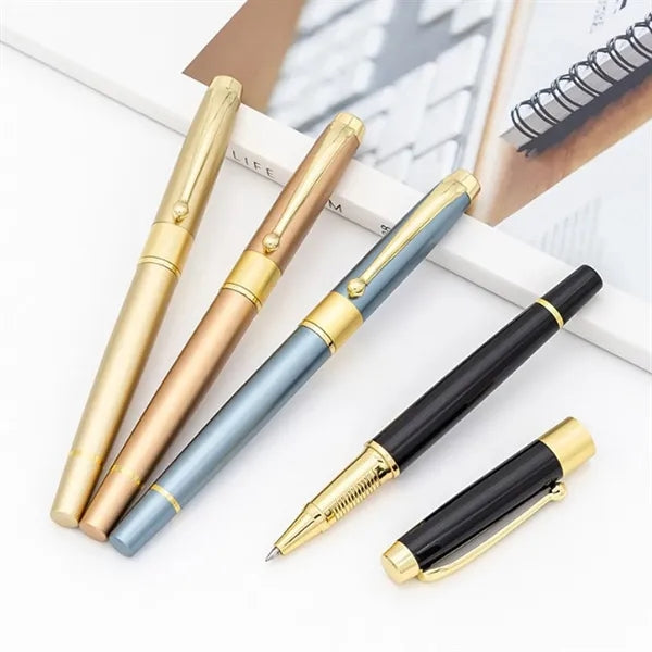 High aesthetic signature pen
