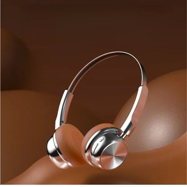 Retro-style Metal Bluetooth Headphones