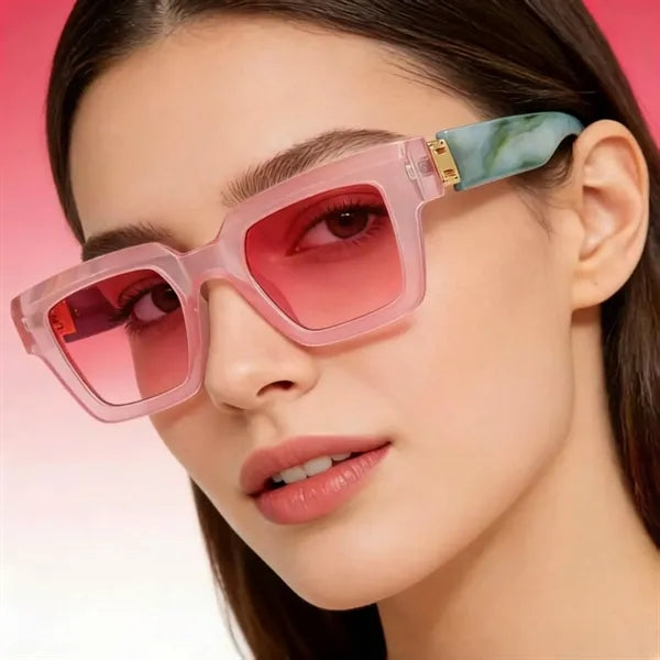 Beautiful large frame sunglasses