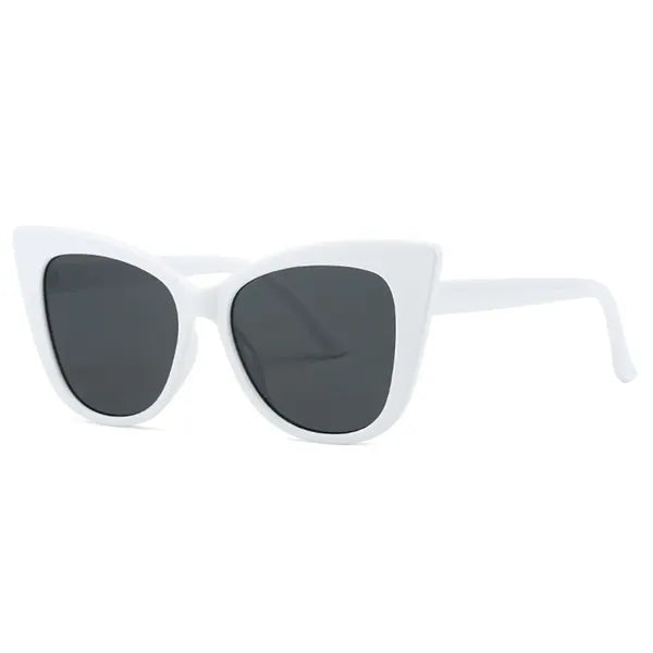 Fashionable Large Frame Cat Eye Sunglasses