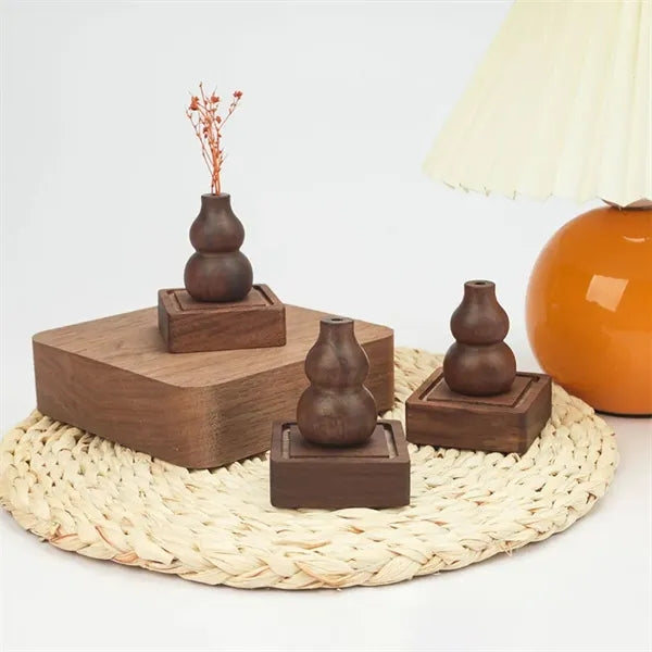 Minimalist Gourd-shaped Wood Aroma Ornament