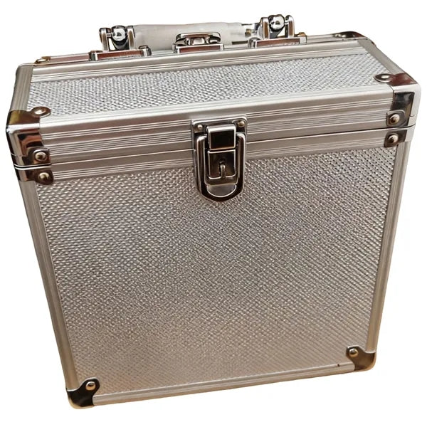 100 Piece Of Poker Chip Set With Aluminum Case