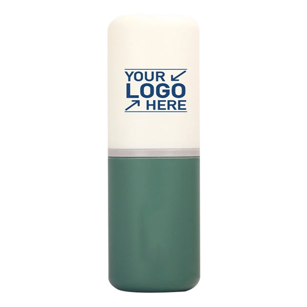 Travel gargle and toothbrush cup are simple and portable