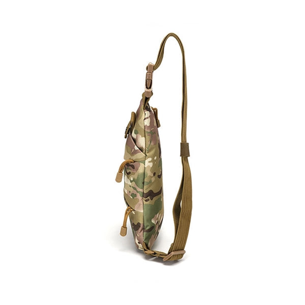 Outdoor tactical chest bag communicates left and right