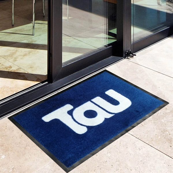 Indoor & Outdoor Rug 1.5' x 2.25'